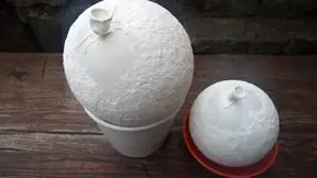 Papírové ubrousky musí na povrchu balonků dokonale vyschnout, ideálně přes noc. Papírové ubrousky musí na povrchu balonků dokonale vyschnout, ideálně přes noc.