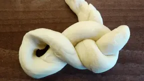 Houska je téměř hotová Houska je téměř hotová