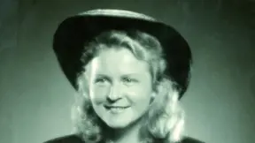 Lilly Hodačová v roce 1942. Lilly Hodačová v roce 1942.