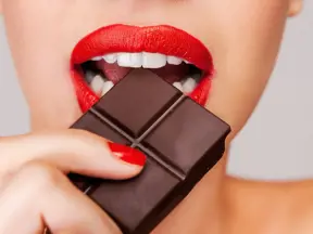 Proč lidé milují čokoládu: Důvodem je pocit na jazyku. Pozor ale na bílou