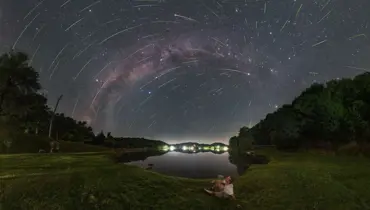 Pozor! Právě vrcholí sezóna Perseid: Odkud je v Česku můžete nejlépe pozorovat?