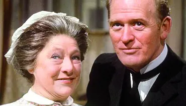 Jako majordomus Angus v seriálu Upstairs, Downstairs (1971)